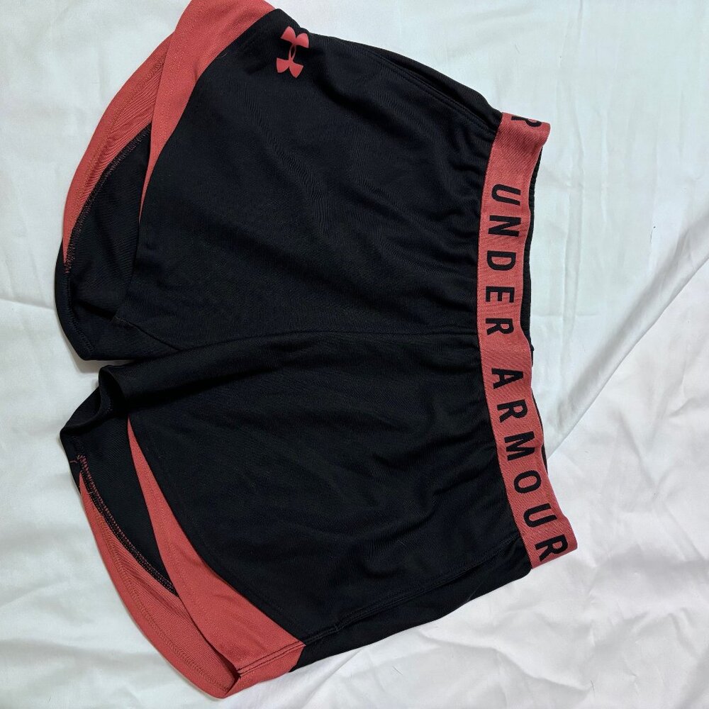Small Under Armour shorts